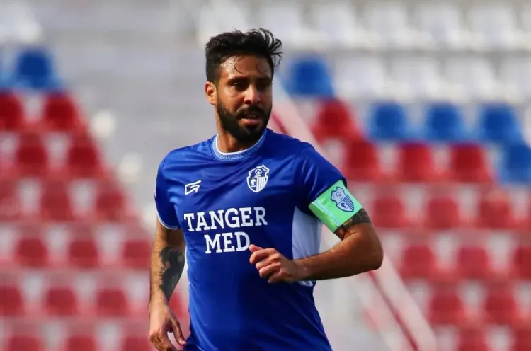 اتحاد طنجة يفسخ عقد قائده محسن متولي