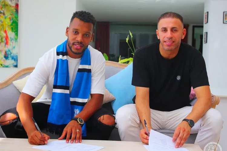 اتحاد طنجة يعلن عن ضم 4 لاعبين جدد لتعزيز تشكيلته استعدادا للموسم المقبل