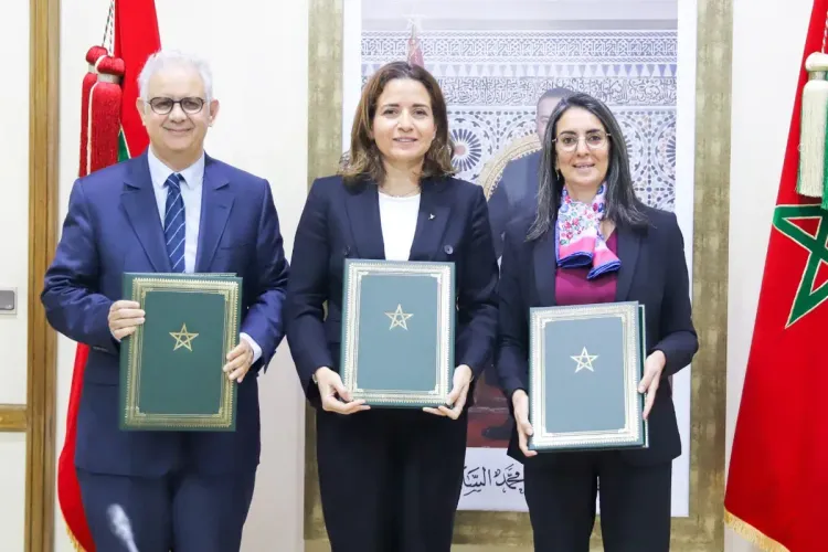 التوقيع على بروتوكول اتفاق يهم التنسيق بين السلطات العمومية لإنجاز برنامج تطوير البنية التحتية المستدامة للغاز