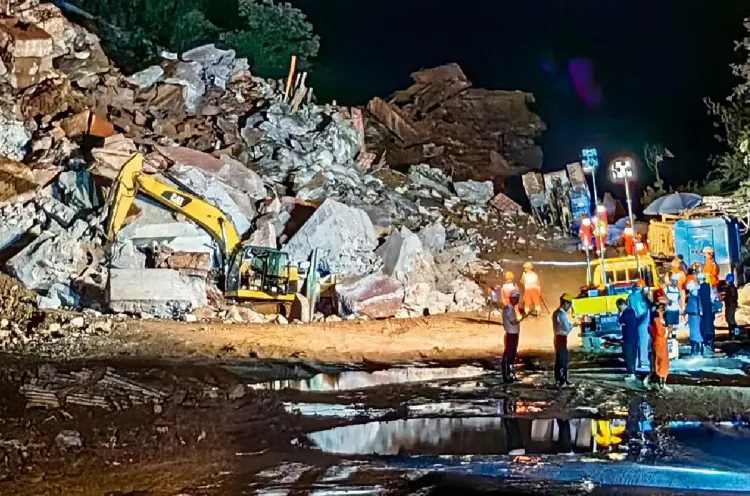 قتيل وسبعة مفقودين اثر انهيار أرضي بالصين