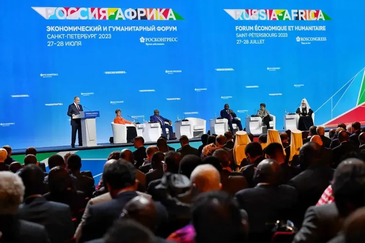 رئيس الحكومة يمثل جلالة الملك في القمة الثانية روسيا-افريقيا