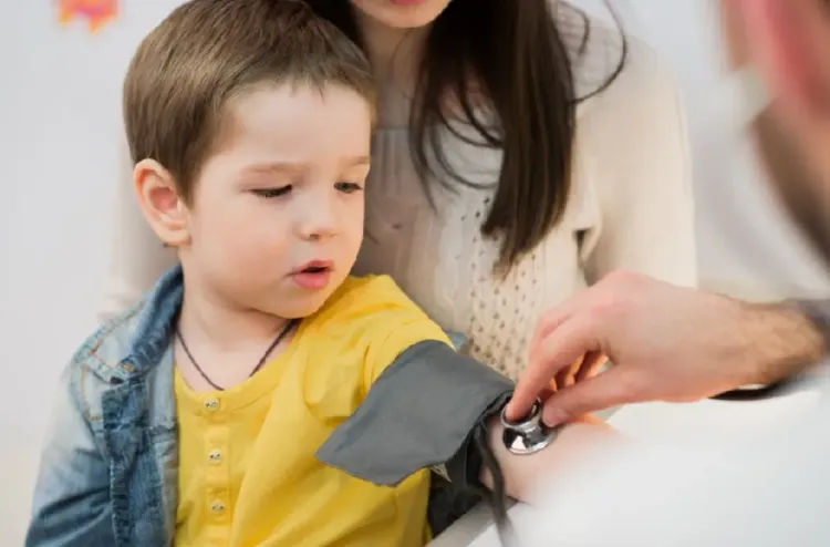 ارتفاع ضغط الدم لدى الأطفال يزيد مخاطر الإصابة بأمراض القلب مع تقدم العمر (دراسة)