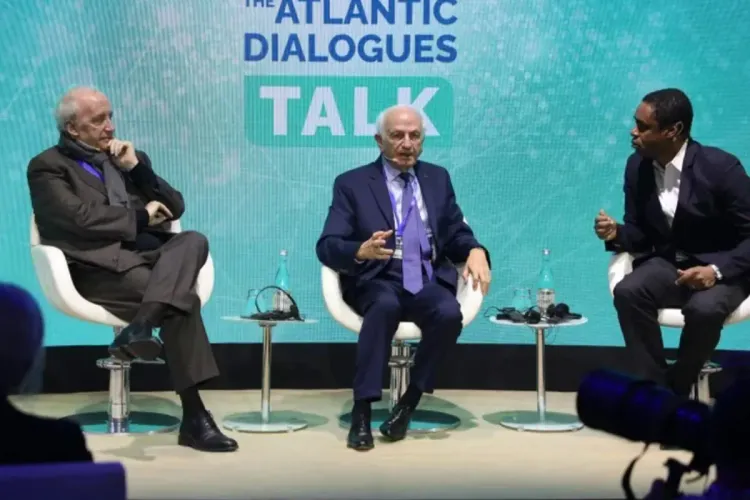 السيد أزولاي يؤكد أن المغرب يتمتع بحكامة جيدة مدعومة بالاستقرار السياسي والقيادة الملكية المتميزة