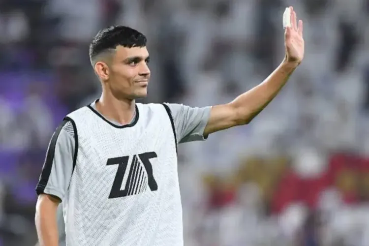 أشرف بن شرقي يغادر الجزيرة الإماراتي