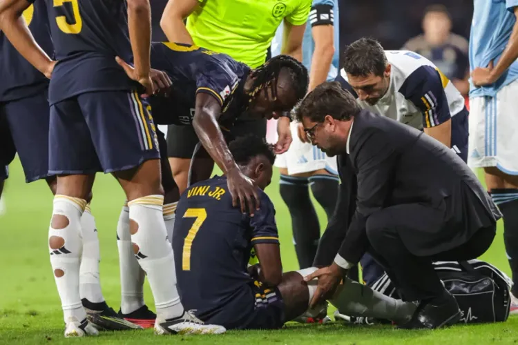ريال مدريد يكشف مدة غياب فينيسيوس