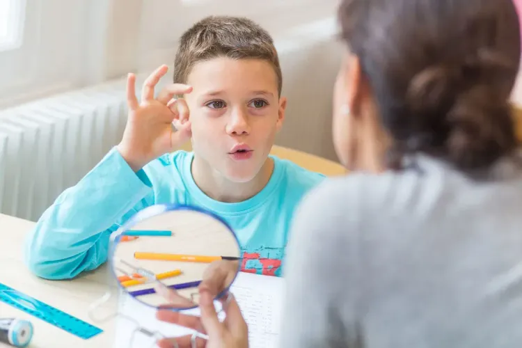 اضطراب طيف التوحد: التفاصيل مع محمد شاكري مكون في مجال التوحد واضطرابات التعلم