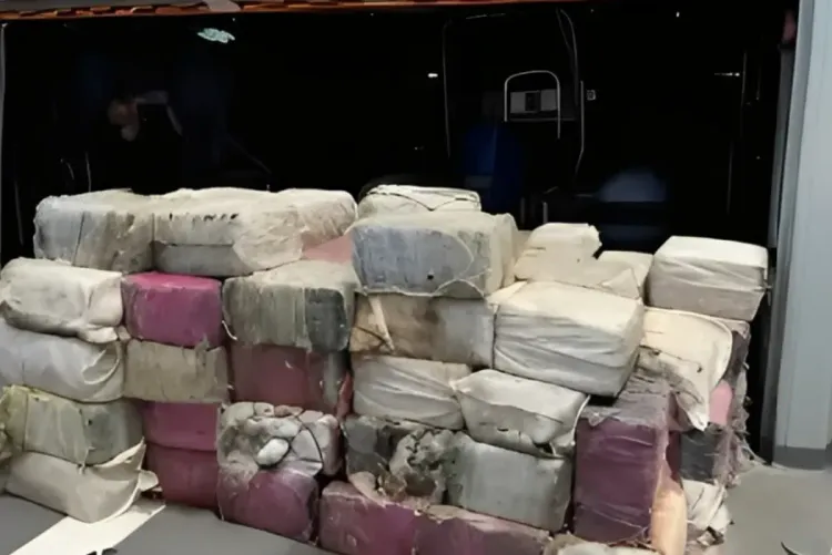 اعتراض سفينة محملة بثلاثة أطنان من الكوكايين غرب جزر الكناري بتعاون مع المغرب