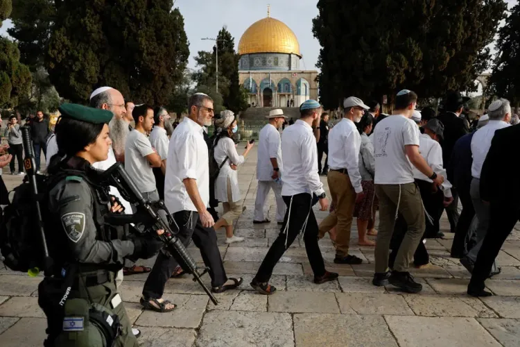 إقتحام مستوطنين للمسجد الأقصى من باب المغاربة