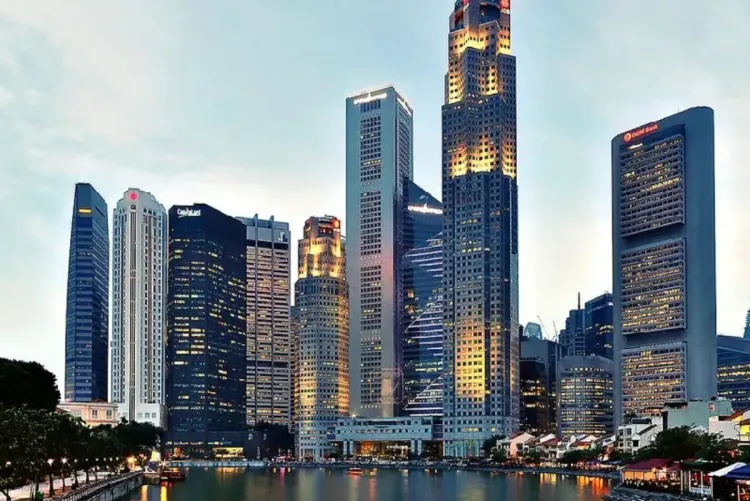 سنغافورة تسجل نموا بنسبة 4,8 في المائة خلال سنة 2025 (رئيس الوزراء)