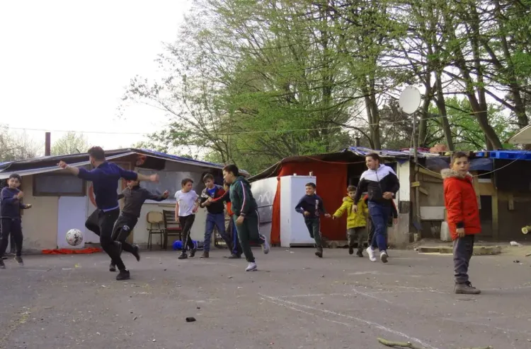 اليونيسيف: الأطفال المشردين يزدادون في فرنسا