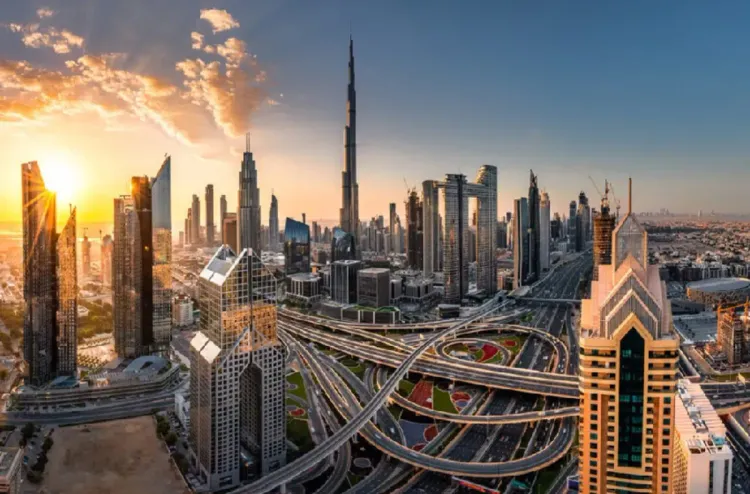 الإمارات.. القطاع الخاص غير النفطي ينهي الربع الثالث بأقوى أداء في 7 أشهر