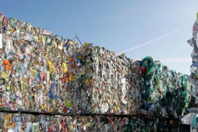 الاتحاد الأوروبي.. نسبة إعادة تدوير النفايات البلاستيكية لا تتجاوز 20 بالمائة