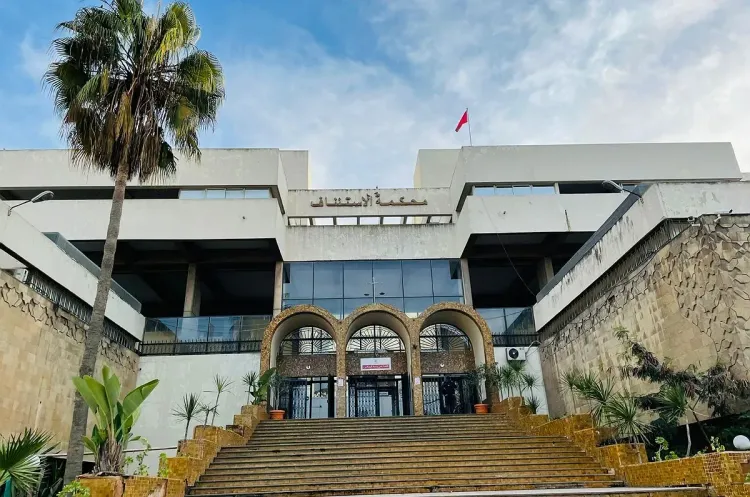 إيداع 20 شخصا السجن بعد استنطاقهم ابتدائيا من طرف قاضي التحقيق في قضية تتعلق بالاتجار الدولي للمخدرات