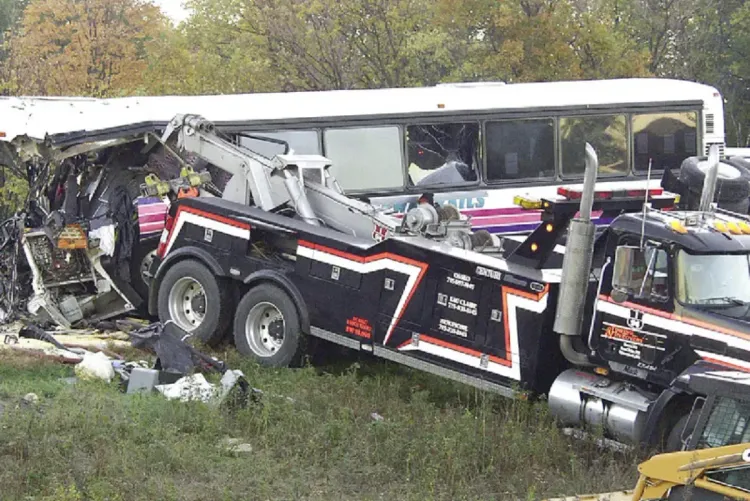 البرازيل.. مصرع 11 شخصا في حادثة سير بين حافلة وشاحنة