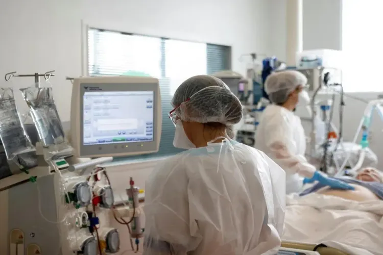 تسجيل أزيد من 1600 حالة إصابة بتسمم غذائي بالجزائر في غضون شهرين