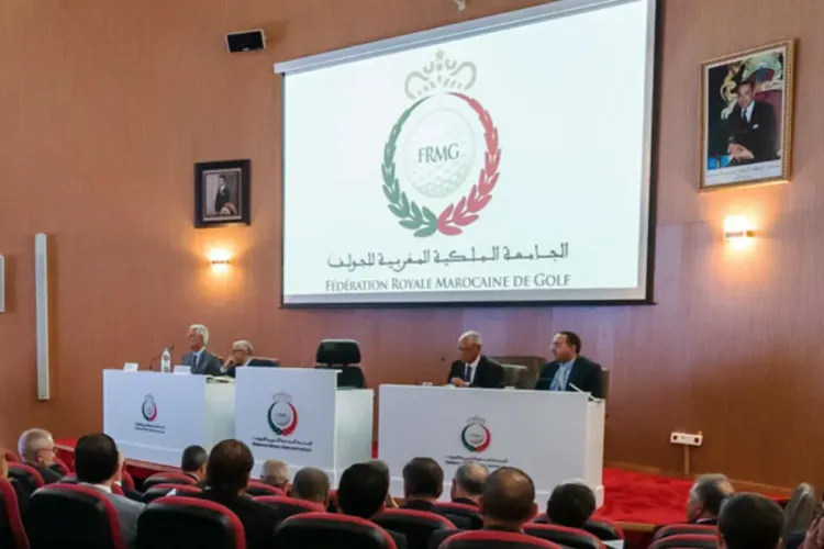 البطل المغربي أدم بريسنو يحقق إنجازا عربيا كبيرا بتأهله للجولات النهائية في مسابقات "هيرو دبي ديزرت" للغولف