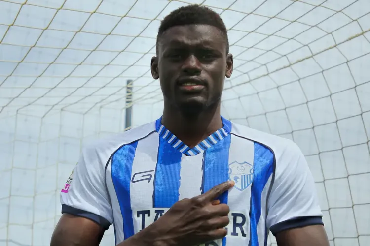 اتحاد طنجة يتعاقد مع السينغالي الحاجي ماديكي