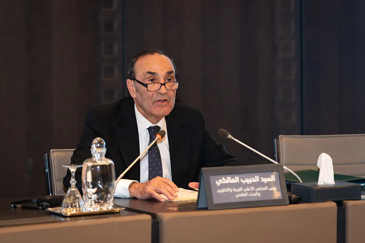 السيد المالكي يدعو إلى إيلاء الاعتبار للشعر المغربي وتعزيز انفتاحه على الشعر الإفريقي