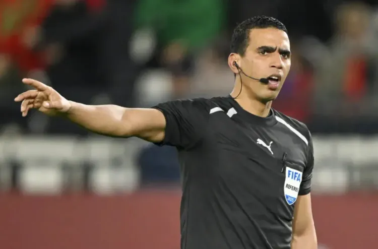 كأس إفريقيا للأمم -2025 .. تعيين الحكم المغربي جلال جيد لإدارة مباراة الترتيب بين نيجيريا ومصر