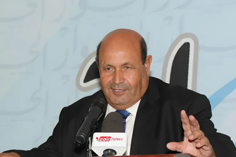 الجزائر: الحكم بالسجن عام على صحفي كاتب عمود