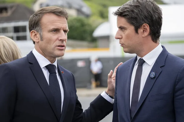 الحكومة الفرنسية تقدم استقالتها رسميا، وتواصل تصريف الأعمال الجارية