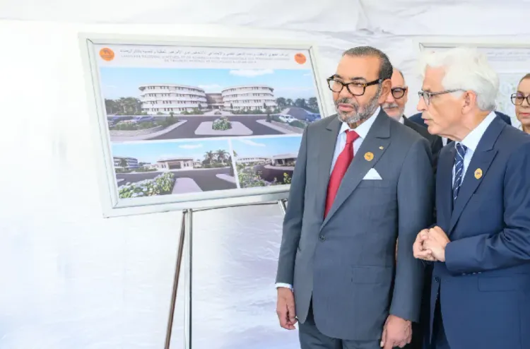 الدار البيضاء- سطات.. جلالة الملك يعطي انطلاقة أشغال إنجاز مشروع تضامني لاستقبال وإعادة التأهيل النفسي والاجتماعي للأشخاص ذوي الأمراض العقلية