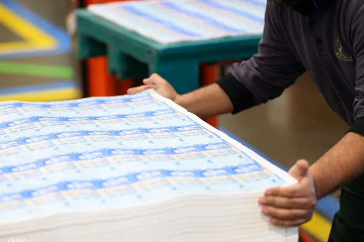 تراجع عجز السيولة البنكية إلى 143 مليار درهم من 29 غشت إلى 04 شتنبر الجاري