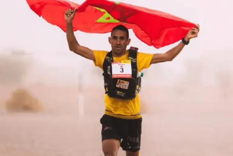 الدورة الـ 39 لماراطون الرمال.. رشيد المرابطي يحرز اللقب وعزيزة العمراني في المركز الثاني لدى السيدات