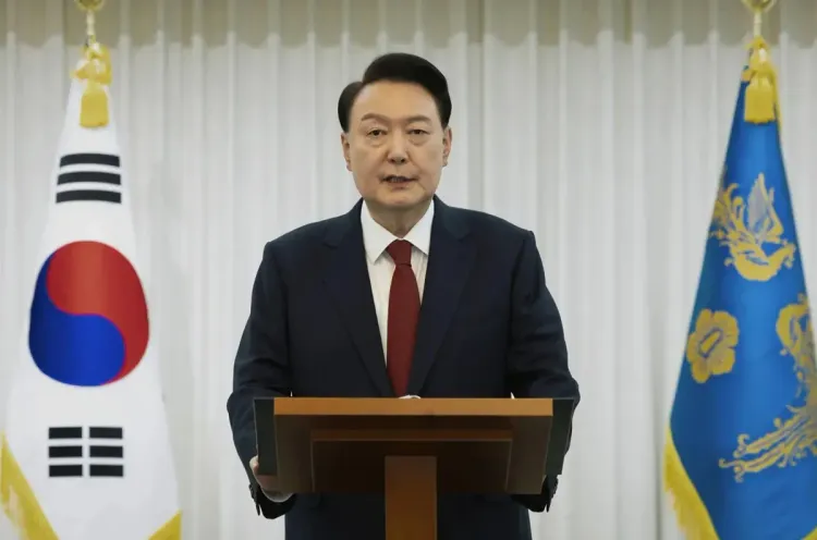 كوريا.. المحققون يعلّقون محاولتهم توقيف الرئيس المعزول