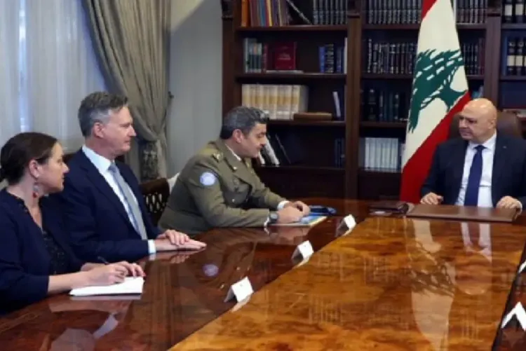 الرئيس اللبناني يؤكد تمسك بلاده ببقاء "اليونيفيل" طوال المدة اللازمة لتنفيذ القرار 1701