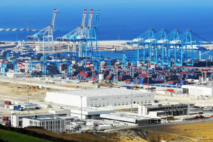 الرواج المينائي بالمغرب يتراجع بـ 9,3 في المائة خلال فبراير الماضي