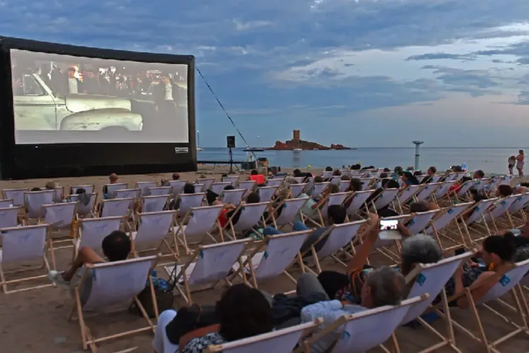 السعيدية.. انطلاق الدورة الثانية من مهرجان "سيني بلاج"