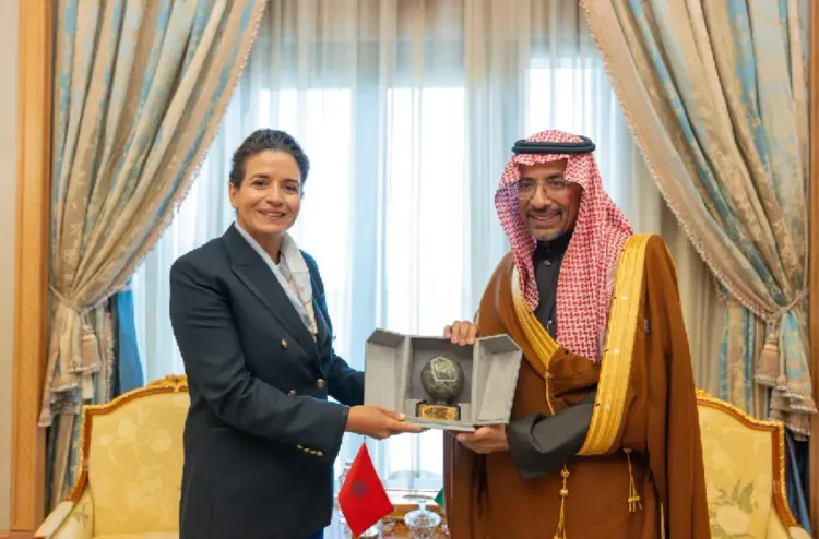 مؤتمر التعدين الدولي بالرياض ... السيدة ليلى بنعلي تبحث مع وزير الصناعة والثروة المعدنية السعودية تعزيز مجالات التعاون الثنائي