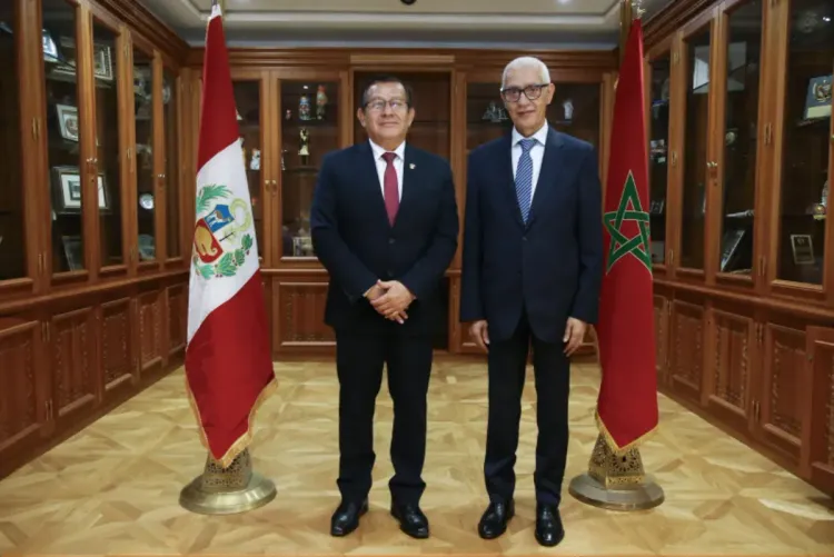 البيرو ترغب في الاستفادة من تجربة المغرب في مجال السياحة