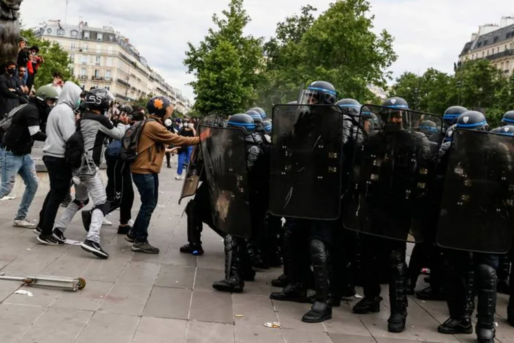 فرنسا: دعوات للتظاهر ضد عنف الشرطة