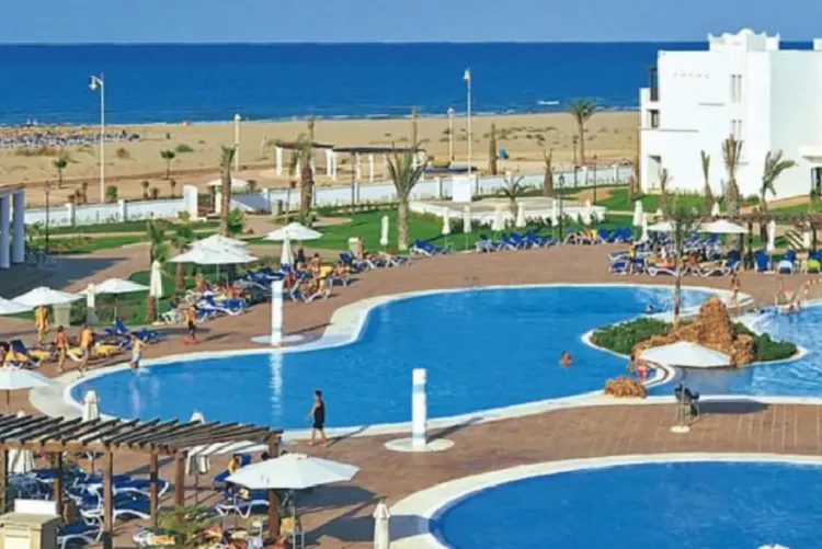 الشرق.. دينامية متواصلة تعزز مكانة الجهة كوجهة سياحية رائدة