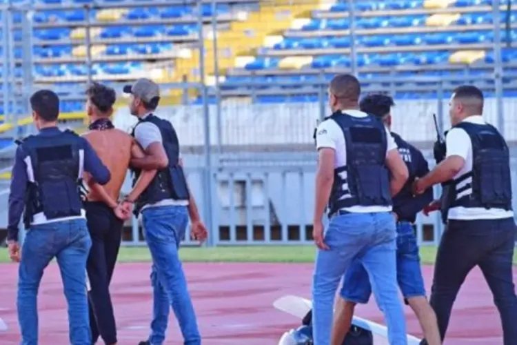 أمن الدار البيضاء يوقف 270 شخصا عقب أعمال الشغب الرياضي التي سبقت مباراة الاتحاد الرياضي والنادي المكناسي