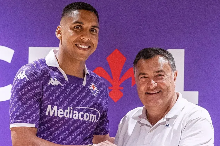 فيورنتينا الإيطالي يقدم رسميا عبد الحميد الصابيري