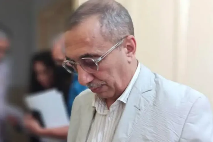 الحكم على الصحافي الجزائري إحسان القاضي ب7 سنوات سجنا