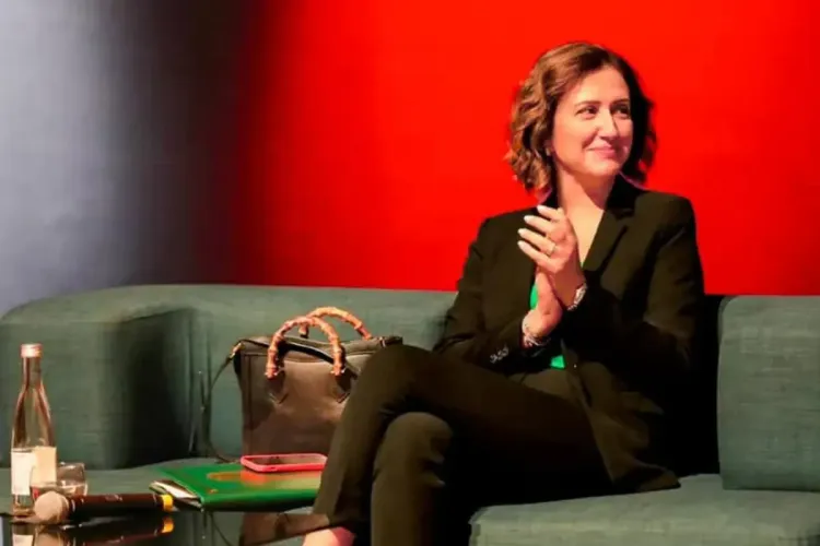 السيدة عمور والسيد تال يبرزان الحصيلة "الغنية" للتعاون في قطاع الصناعة التقليدية