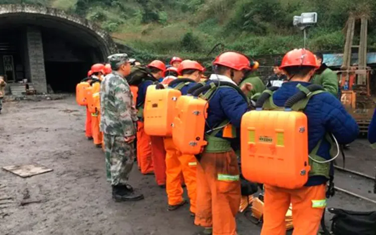 مصرع 4 أشخاص في حادث منجم فحم وسط الصين