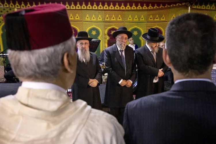 الطائفة اليهودية المغربية تحتفل بموسم الولي رابي نسيم بن نسيم بقرية آيت بيوض