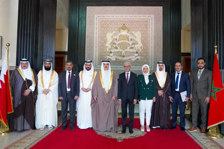 الطالبي العلمي يتباحث تعزيز التعاون البرلماني مع نظيره البحريني