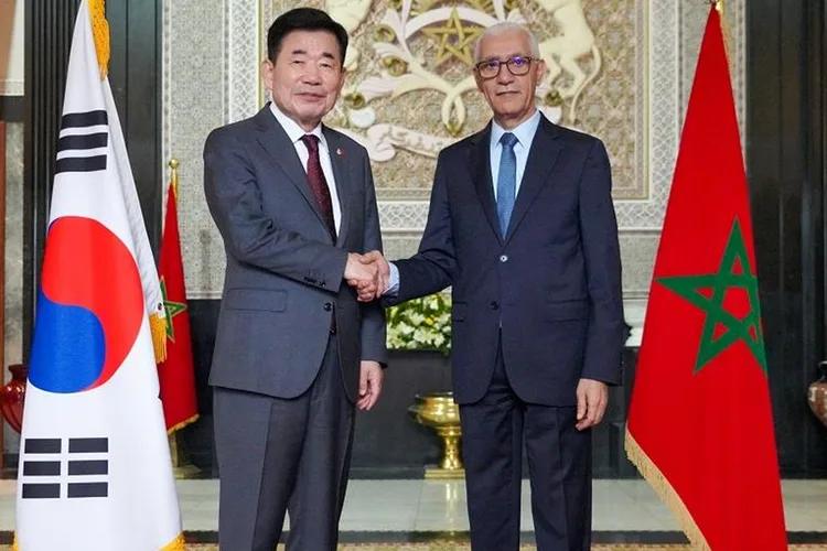 الطالبي العلمي يتباحث مع نظيره الكوري