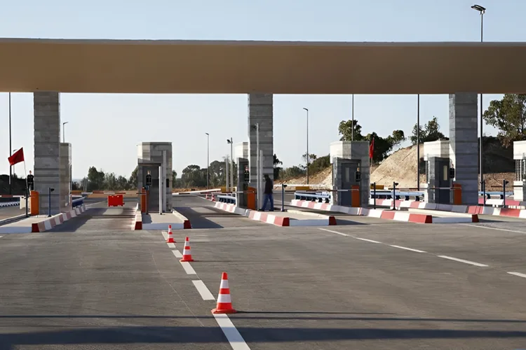 الوكالة الوطنية للسلامة الطرقية تدعو إلى مضاعفة الحيطة وتوخي الحذر