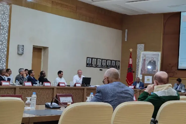 العيون... اجتماع حول إعداد المخطط الجهوي للساحل