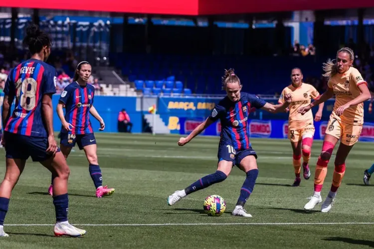 لاعبات الدوري الإسباني لكرة القدم ينهين إضرابهن عقب التوصل لاتفاق بشأن الأجور