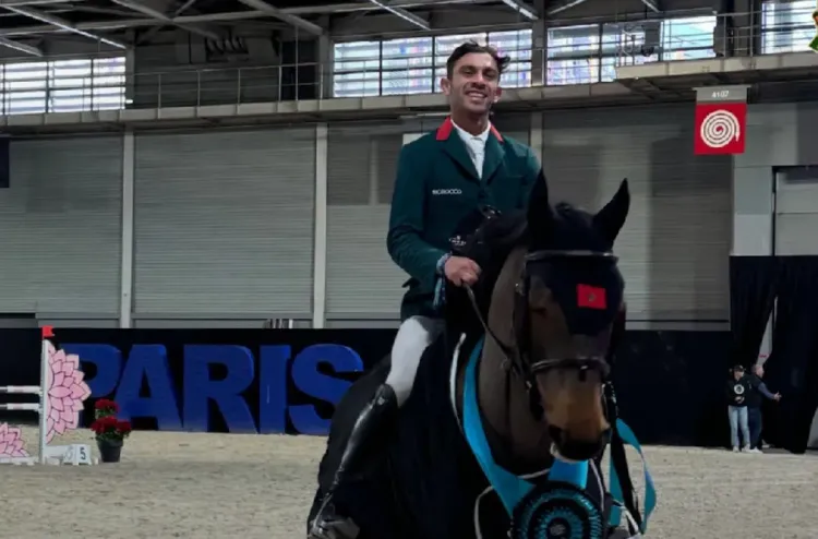 الفارس المغربي هشام شاني يحقق ازدواجية استثنائية في معرض الفرس بباريس