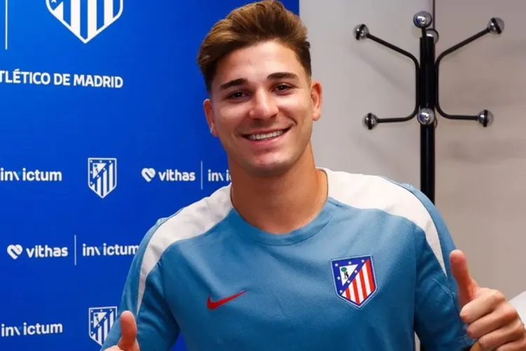 أتلتيكو مدريد يضم الأرجنتيني خوليان ألفاريس من مانشستر سيتي