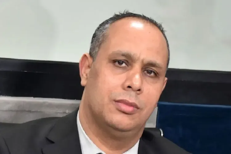 اعتقال قاض تونسي معزول لتنفيذ حكم بالسجن في قضية ذات صلة بجمع تزكيات الترشح للرئاسيات السابقة (الدفاع)